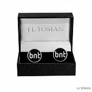 Stribrne-manzetove-knoflicky-s-firemnim-logem-BNT-vyrobene-na-zakazku