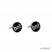 Stribrne-manzetove-knoflicky-s-firemnim-logem-BNT-vyrobene-na-zakazku