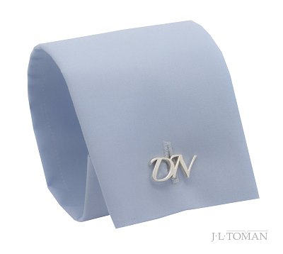 Stříbrné manžetové knoflíčky s monogramem DN č. 13 vyrobené na zakázku podle grafického návrhu