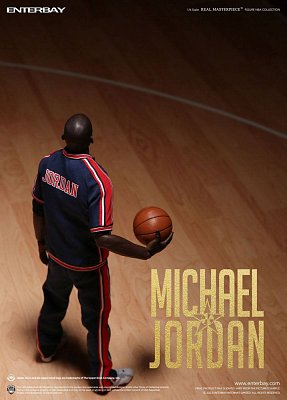 NBA Collection Real Masterpiece Action Figure 1/6 Michael Jordan Barcelona \'92 Limited Edition 30 cm