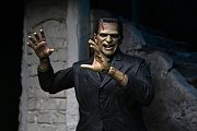 Universal Monsters Actionfigur Ultimate Frankensteins Monster (Color) 18 cm