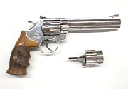 Revolver ALFA PROJ 2361 r. 22 LR + výměnný válec r. 22 WMR