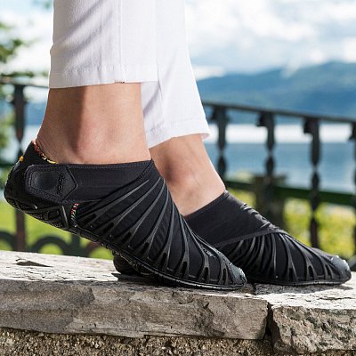 Dámské zavinovací boty VIBRAM FUROSHIKI W black EU 40