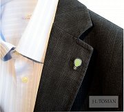 Luxusní ozdoba do klopy s logem institutu Chytry makler vyrobená na míru