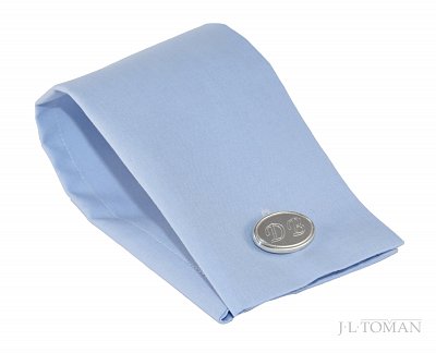 Set manžetových knoflíčků a spon na kravatu s rytinou monogramu DB vyrobené na zakázku