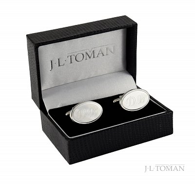 Set manžetových knoflíčků a spon na kravatu s rytinou monogramu DB vyrobené na zakázku