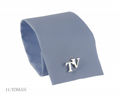 Stříbrné manžetové knoflíčky s monogramem TV vyrobené na zakázku